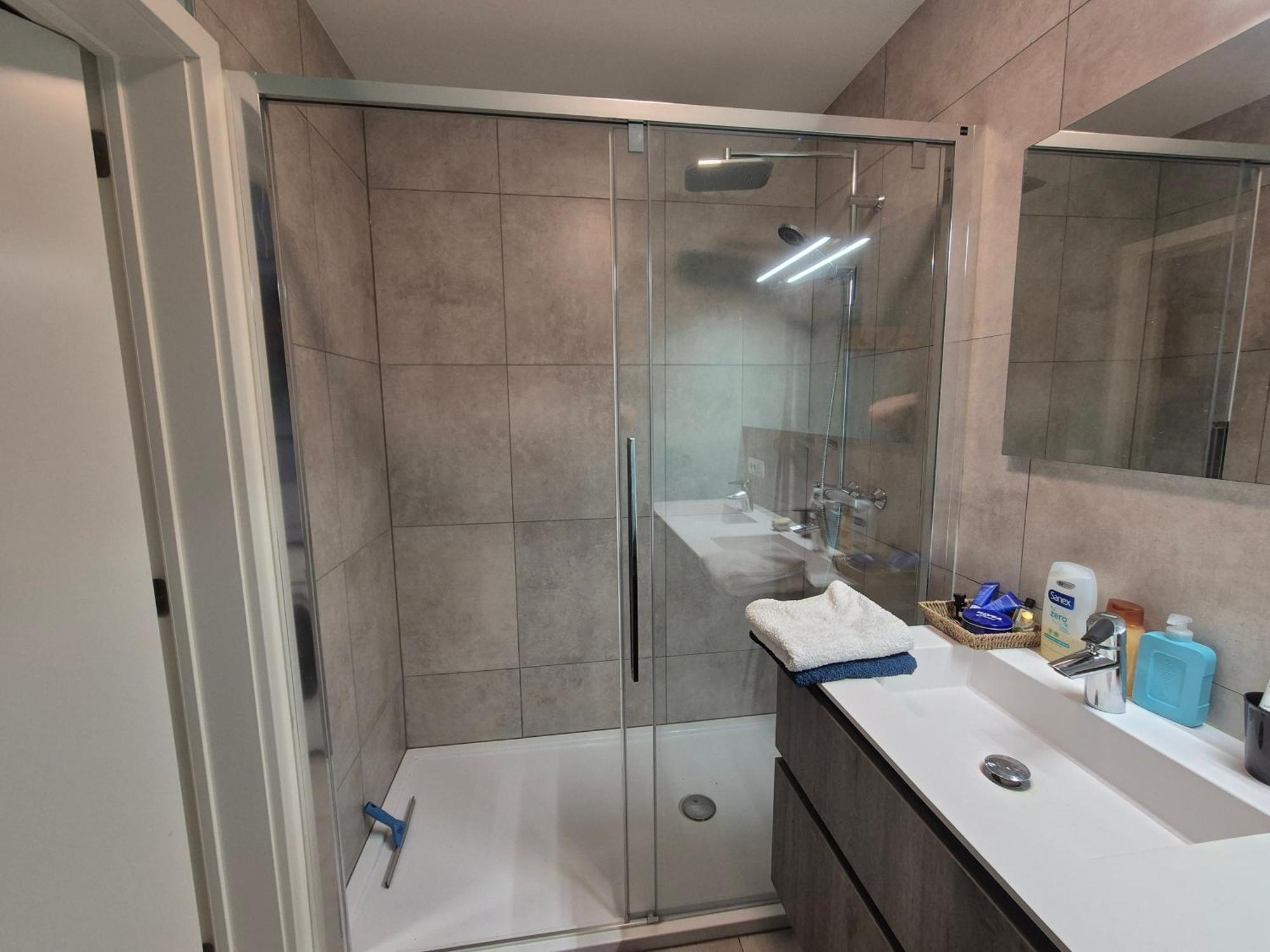 Ryokan Ostend Luaran gambar